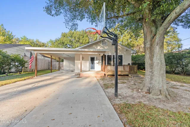 $174,500 | 1404 South Marie Street, Rayne, LA 70578