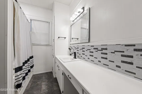 $174,500 | 1404 South Marie Street, Rayne, LA 70578