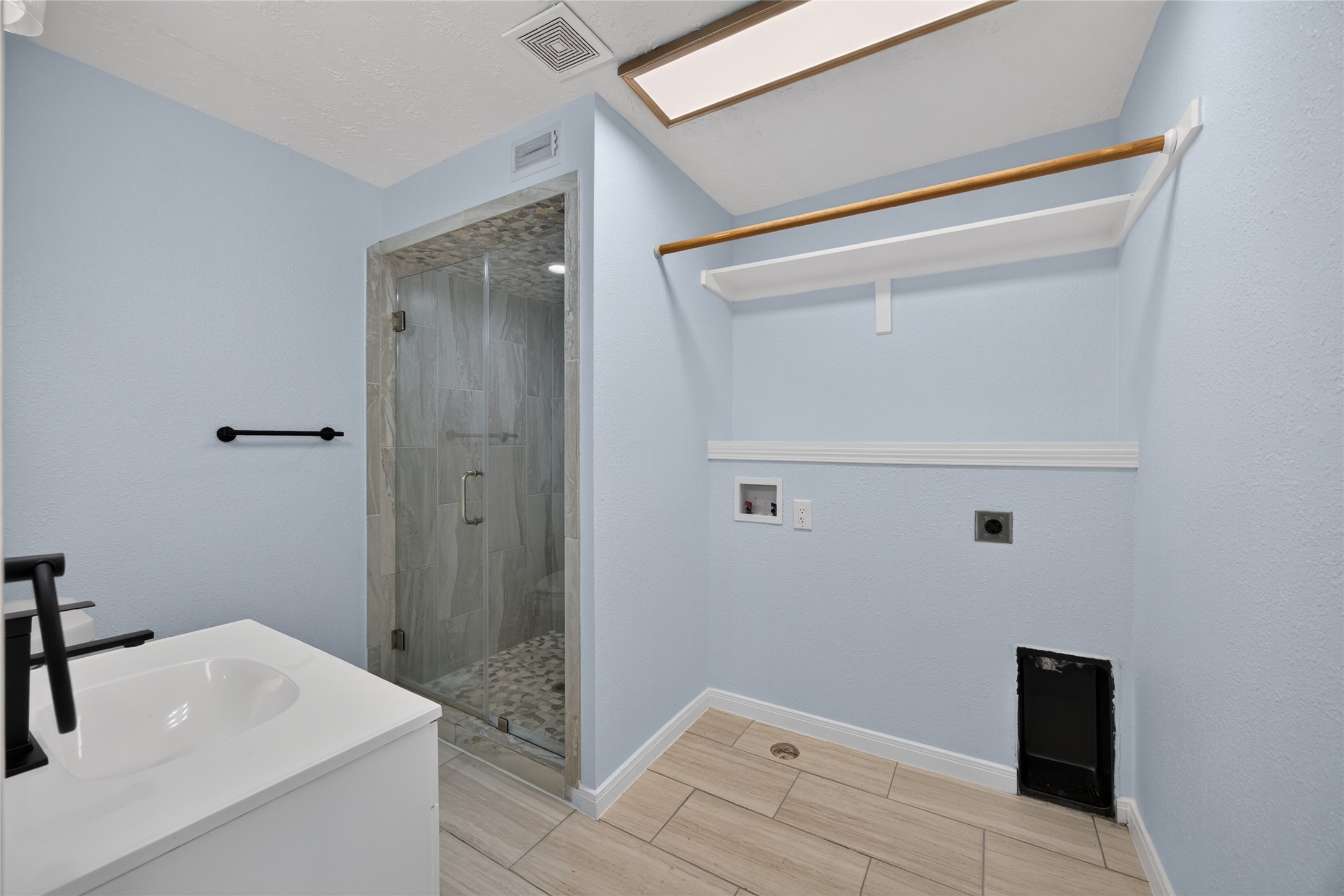 8002 Lichen Lane Spring, TX 77379 - Photo 21 of 50 The full bathroom and utility room.