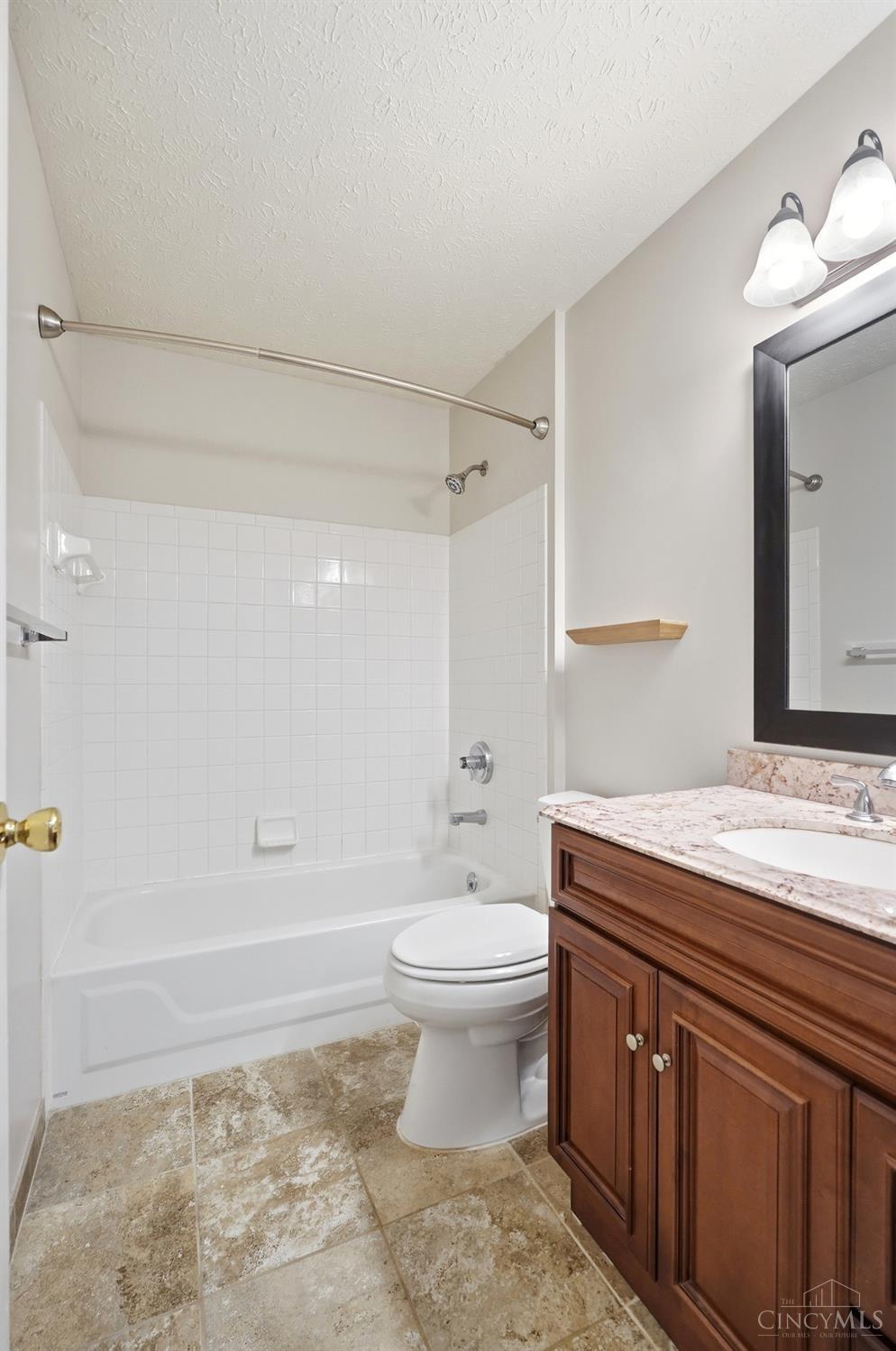 7370 Ridgepoint Drive, Unit 6 Cincinnati, OH 45230 - Photo 17 of 31