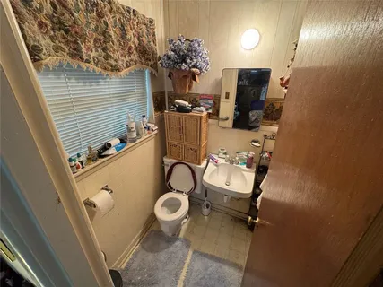 $200,000 | 1407 Nichols Street, Ennis, TX 75119