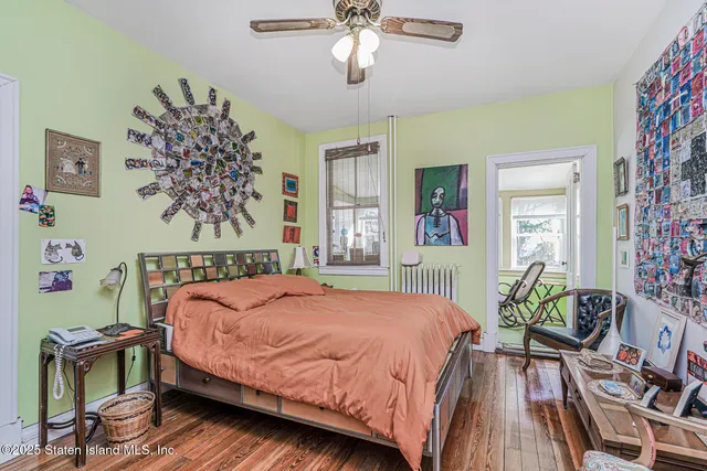 $549,378 | 25 Catlin Avenue | Tompkinsville