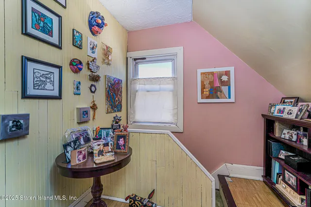 $549,378 | 25 Catlin Avenue | Tompkinsville