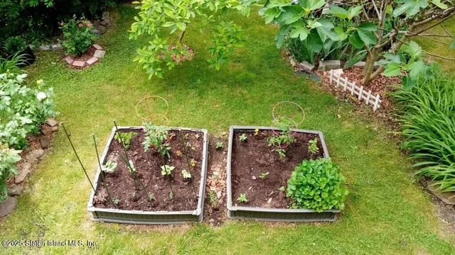 $549,378 | 25 Catlin Avenue | Tompkinsville