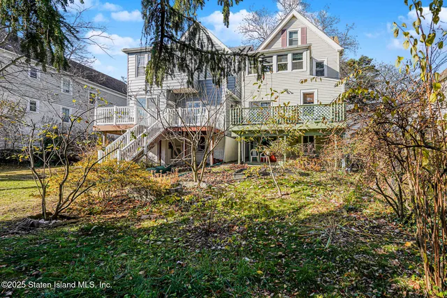 $549,378 | 25 Catlin Avenue | Tompkinsville