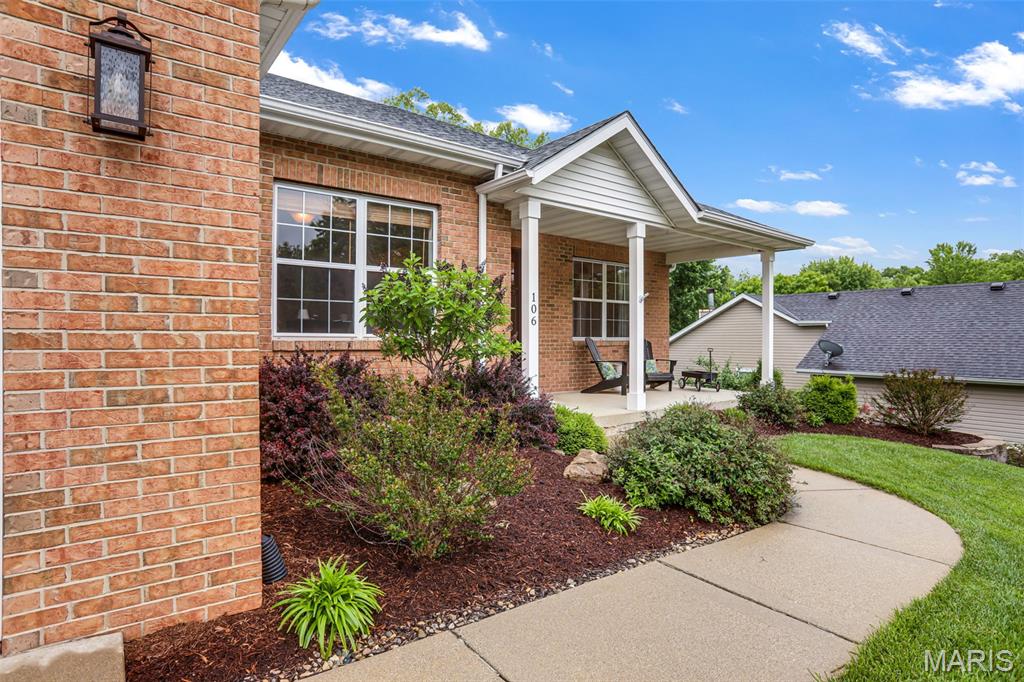 106 Oak Ridge Estates Drive Glen Carbon, IL 62034 - Photo 4 of 41