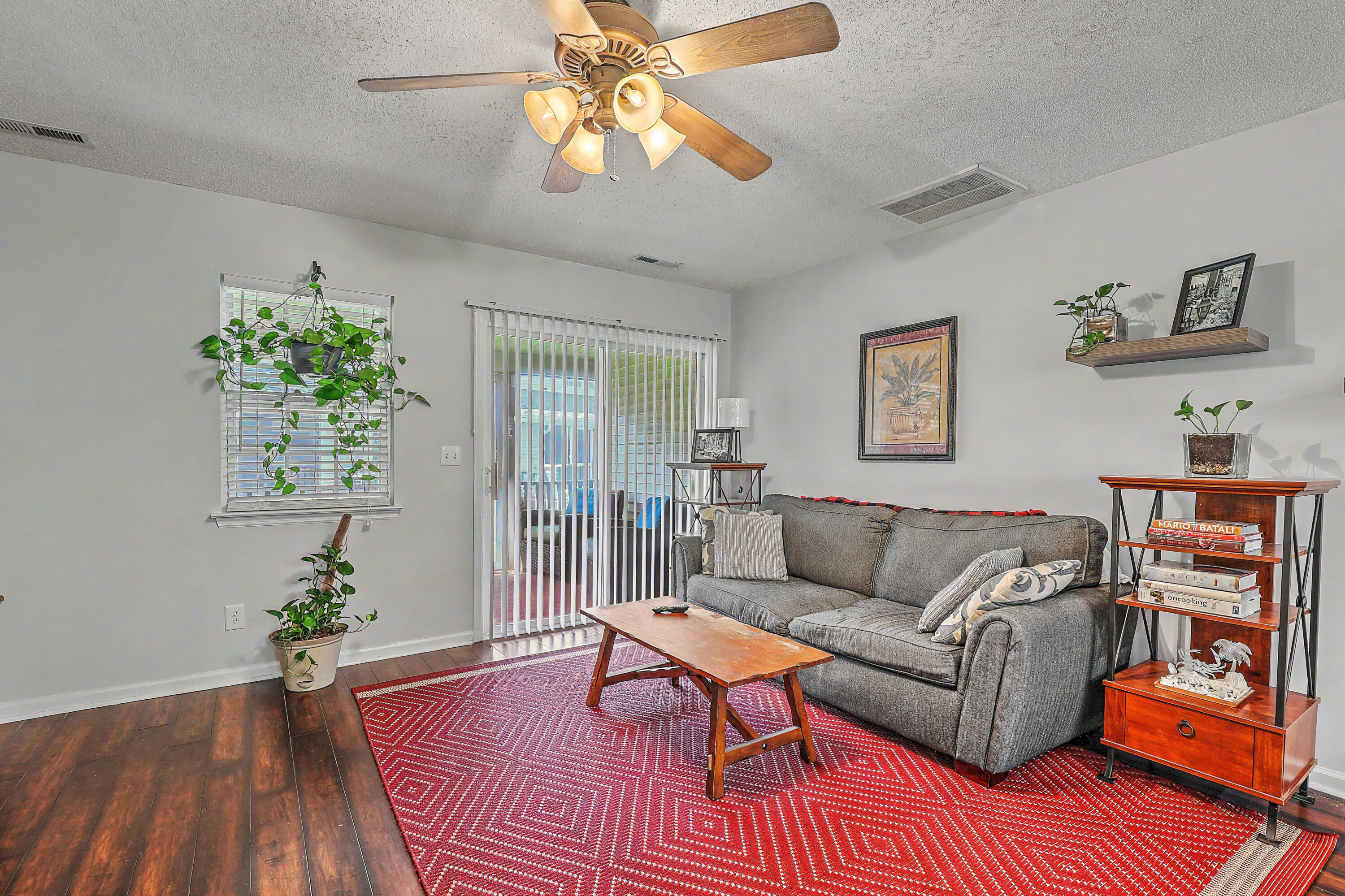 484 Doane Way Wando, SC 29492 - Photo 17 of 34 Living Room