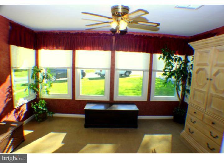 131 Winder Road New Castle, DE 19720 - Photo 6 of 25 Family Room