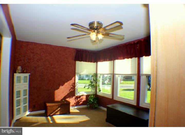 131 Winder Road New Castle, DE 19720 - Photo 7 of 25 Family Room