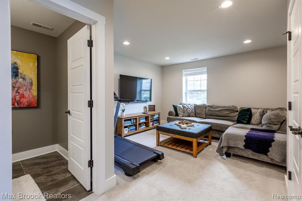 2785 Hartwick Drive Rochester, MI 48307 - Photo 27 of 33