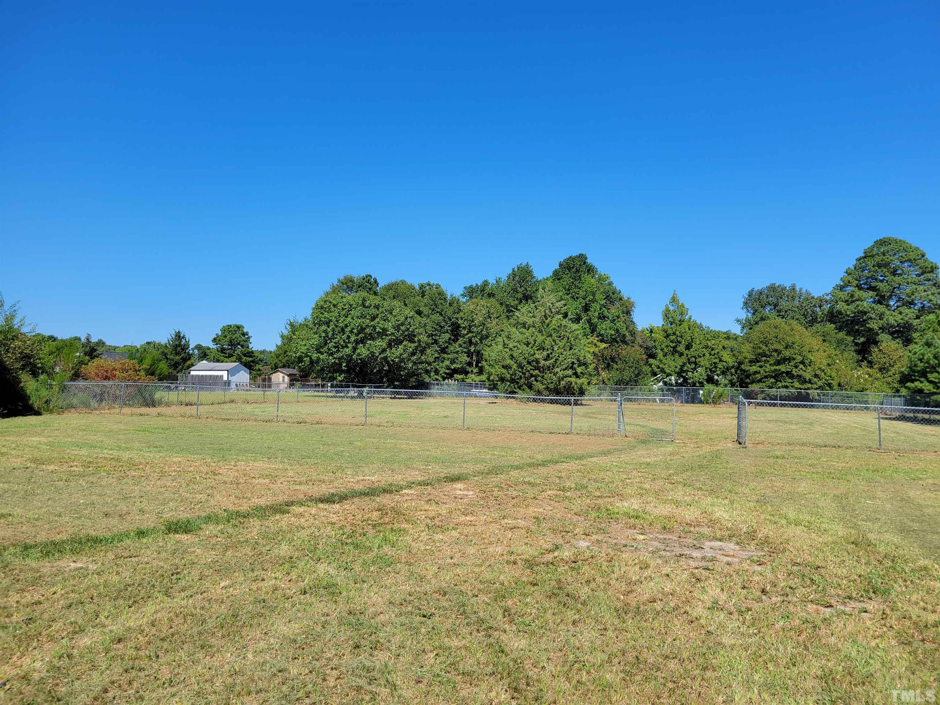2116 Johnston County Road Benson, NC 27504 - Photo 3 of 7