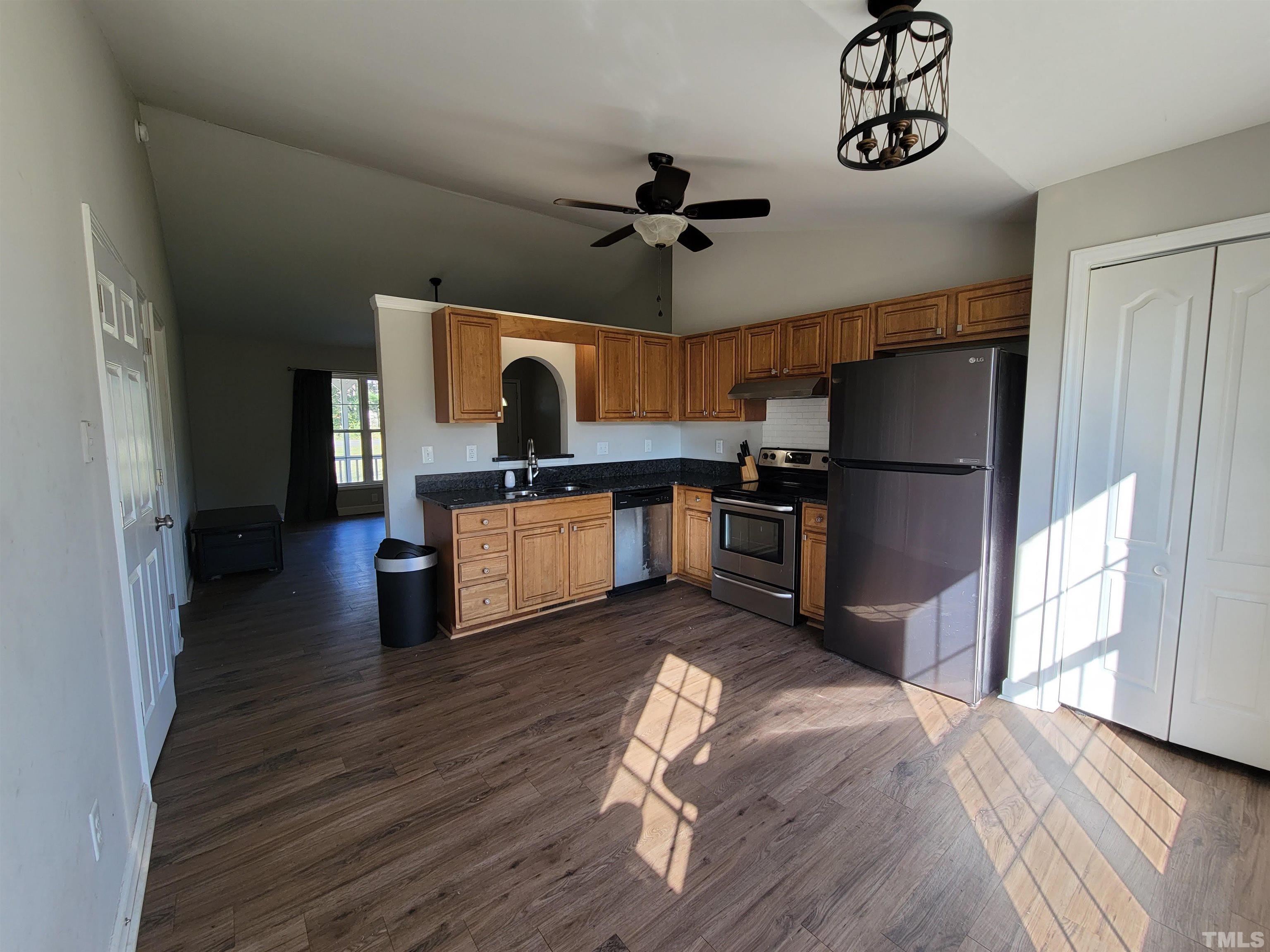 2116 Johnston County Road Benson, NC 27504 - Photo 4 of 7