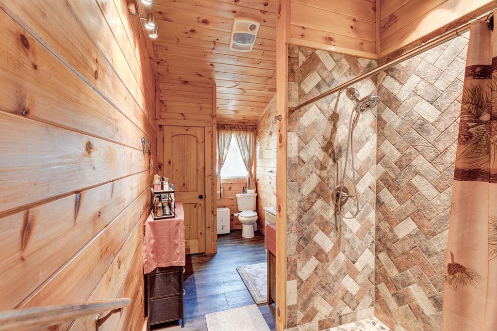 388 Cozy Cove Road Blairsville, GA 30512 - Photo 30 of 44 a view of an entryway with wooden floor