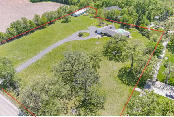 $799,900 | 15600 Griswold Springs Road, Plano, IL 60545