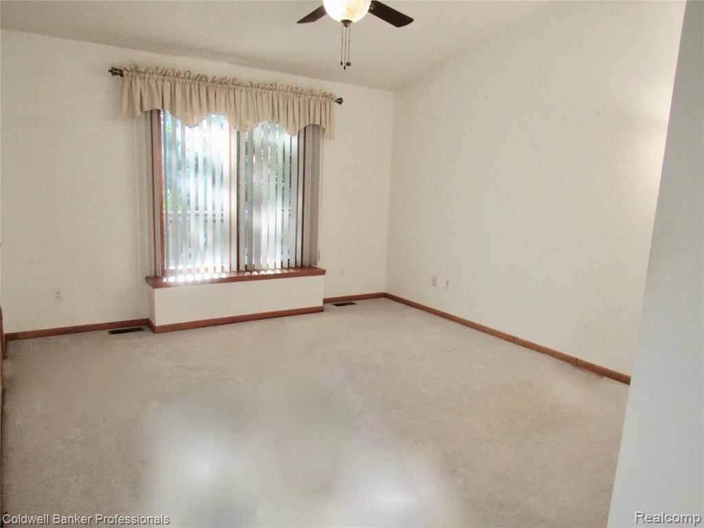 22320 River Ridge Trail Farmington Hills, MI 48335 - Photo 15 of 42