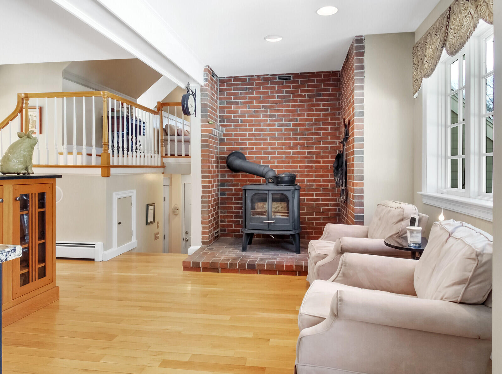 44 Sturbridge Lane Cumberland, ME 04021 - Photo 35 of 101 45_DJI_0162_DxO_mls