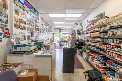 $4,200,000 | 637-639 Clement Street, San Francisco, CA 94118
