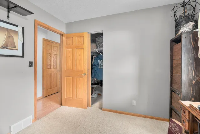 $339,900 | 235 Quehl Avenue North, Lakeland, MN 55043