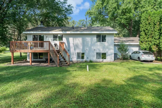 $339,900 | 235 Quehl Avenue North, Lakeland, MN 55043