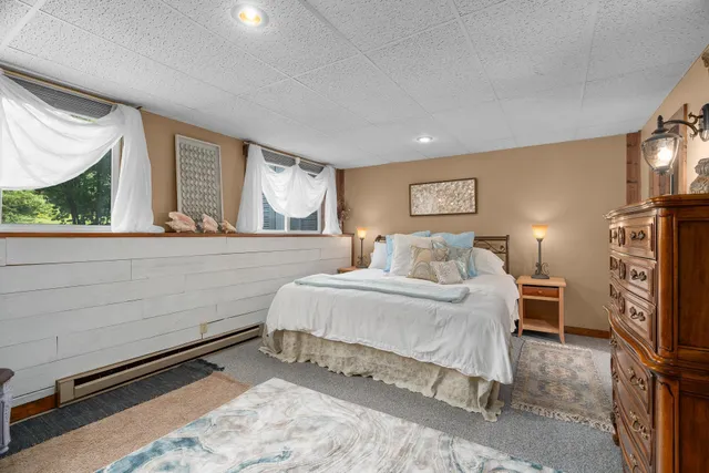 $339,900 | 235 Quehl Avenue North, Lakeland, MN 55043