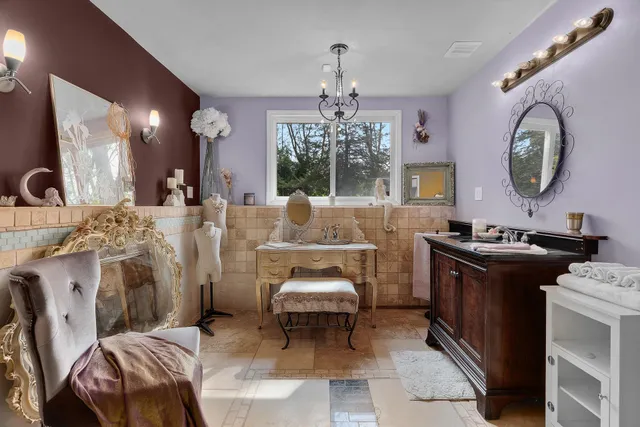 $339,900 | 235 Quehl Avenue North, Lakeland, MN 55043