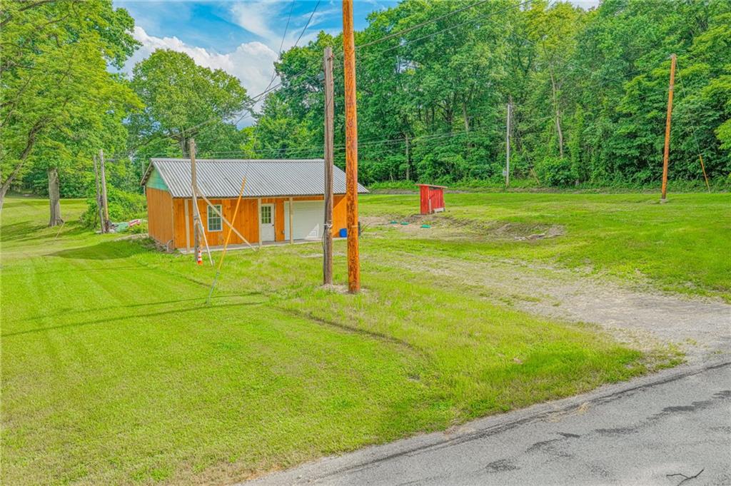 325 Oakdale Road Darlington, PA 16115 - Photo 4 of 20