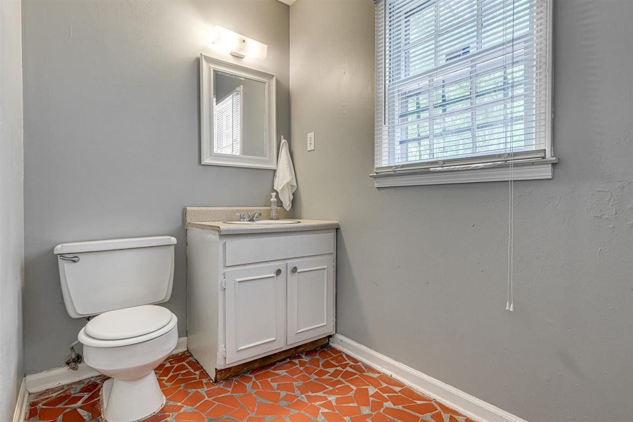 6368 Quince Road Memphis, TN 38119 - Photo 11 of 25 Gallery Image 11