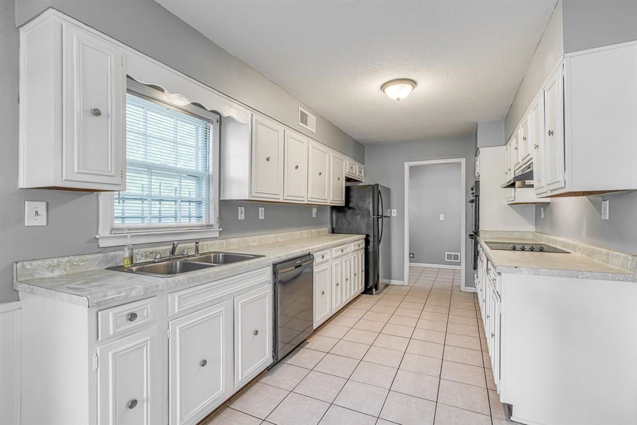 6368 Quince Road Memphis, TN 38119 - Photo 6 of 25 Gallery Image 6