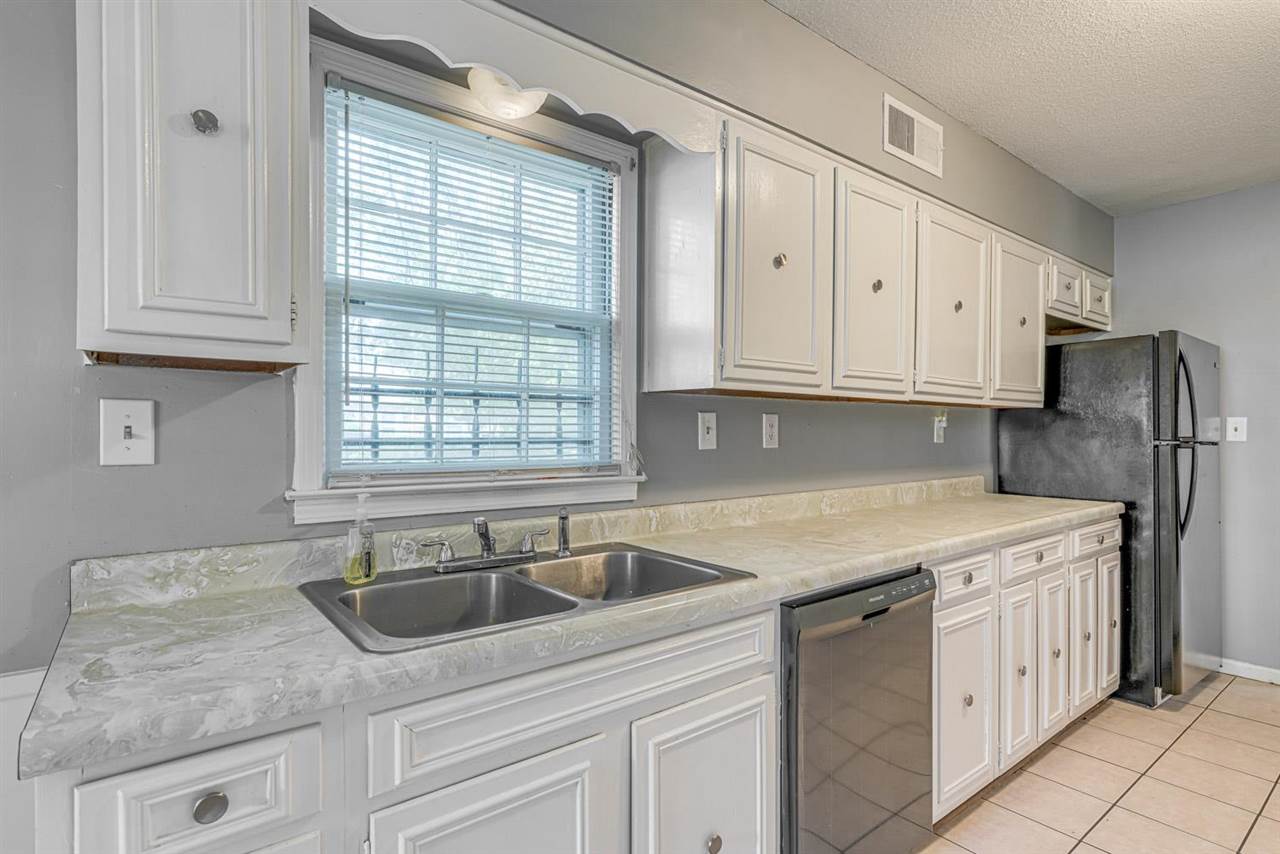 6368 Quince Road Memphis, TN 38119 - Photo 7 of 25 Gallery Image 7