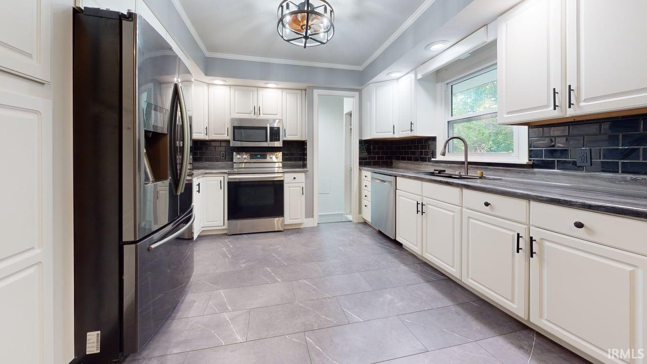 3775 North Camp Arthur Road Vincennes, IN 47591 - Photo 6 of 31