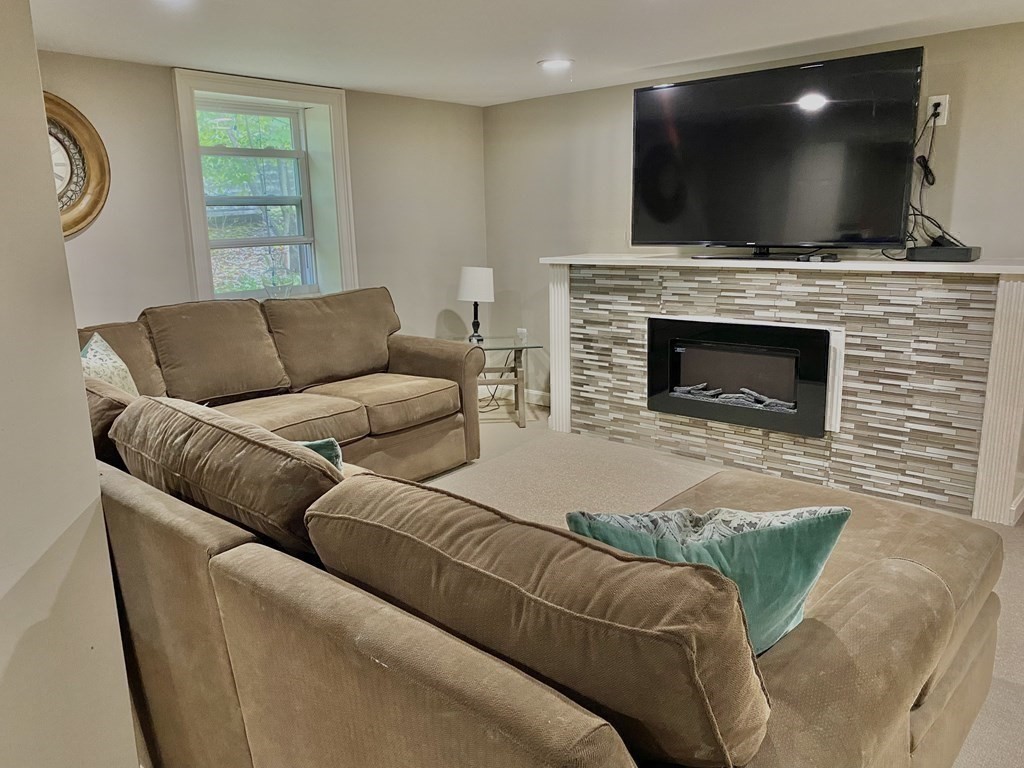 98 Lawson Road Scituate, MA 02066 - Photo 26 of 32 Gallery Image 26