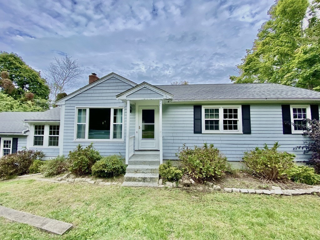 98 Lawson Road Scituate, MA 02066 - Photo 5 of 32 Gallery Image 5