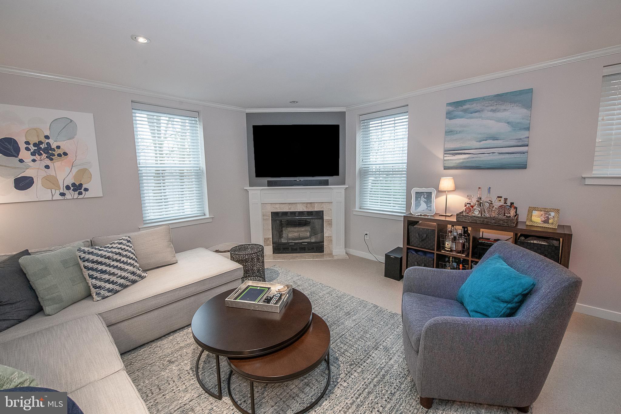 104 Woodside Road, Unit B201 Haverford, PA 19041 - Photo 7 of 32 Living Room