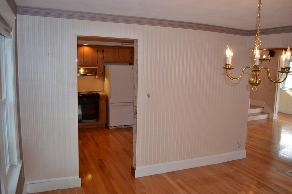 53 Saunders Road Norwood, MA 02062 - Photo 13 of 30
