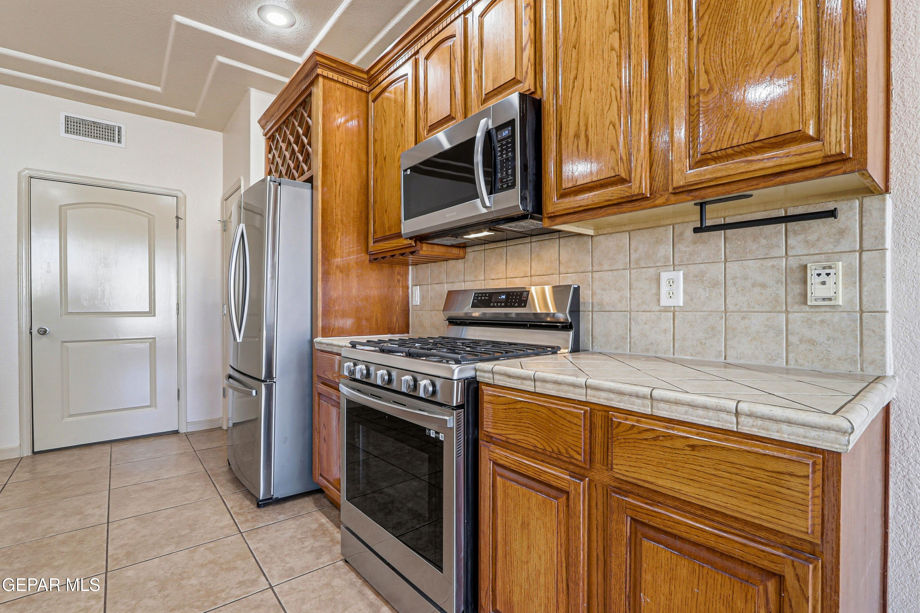 1140 Ranger Street El Paso, TX 79907 - Photo 9 of 24 24-print-IMG_5846