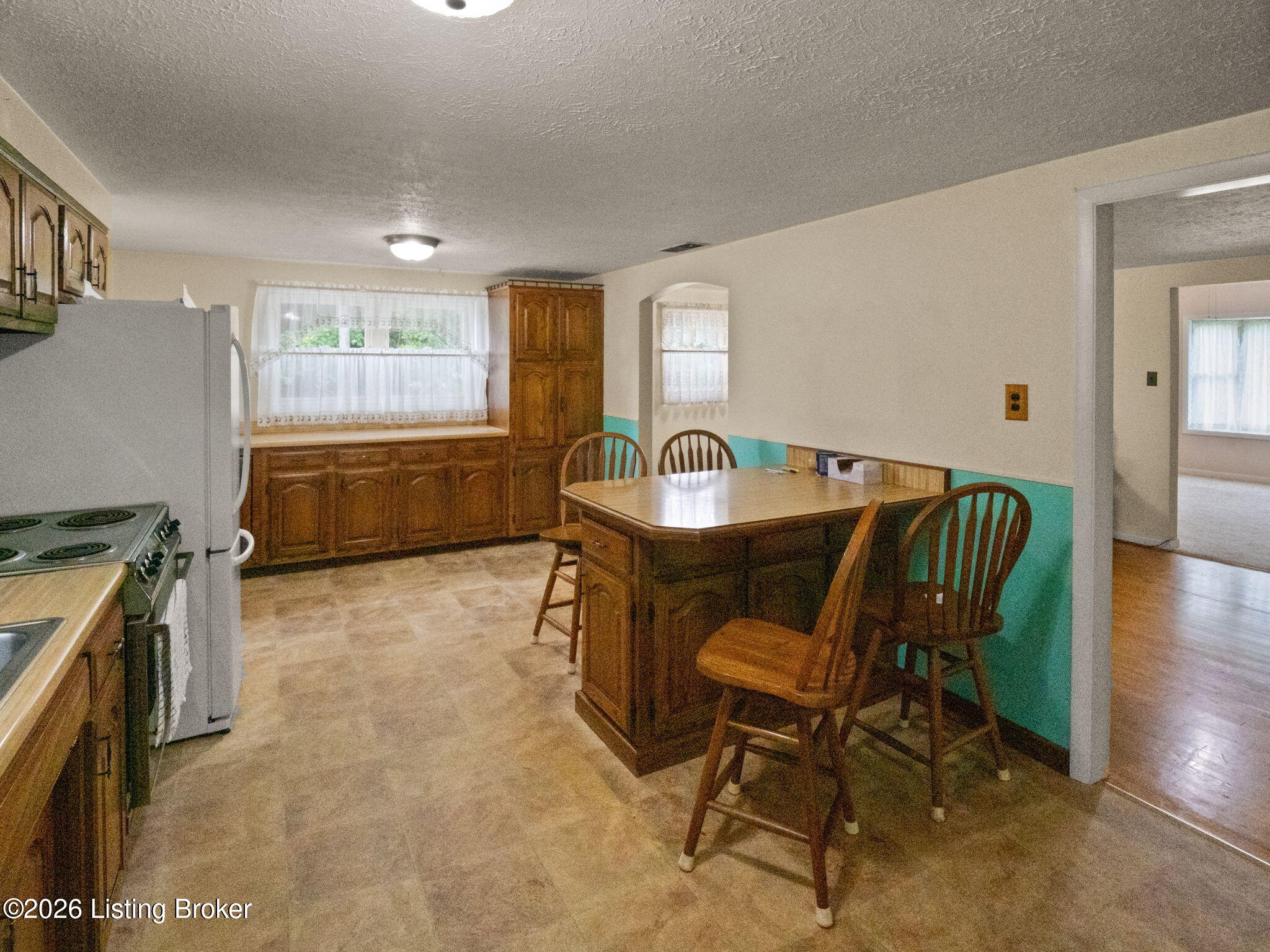 14725 Leitchfield Road Eastview, KY 42732 - Photo 21 of 83 61-web-or-mls-P1038633