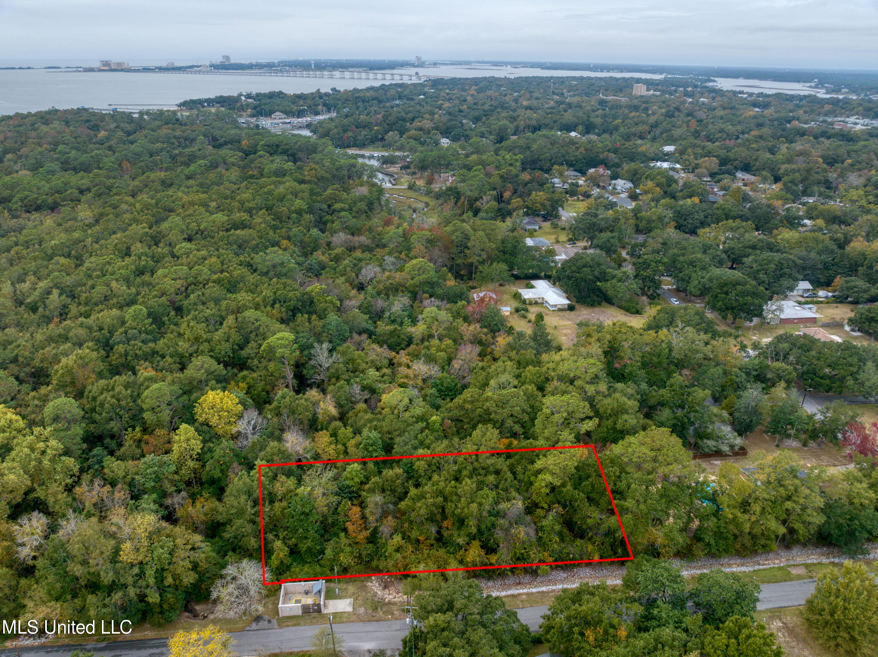 Simon Boulevard Ocean Springs, MS 39564 - Photo 4 of 15 SherriLot-3