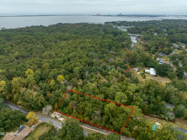 $279,000 | Simon Boulevard, Ocean Springs, MS 39564
