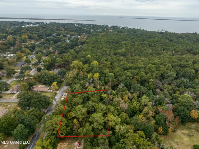 $279,000 | Simon Boulevard, Ocean Springs, MS 39564