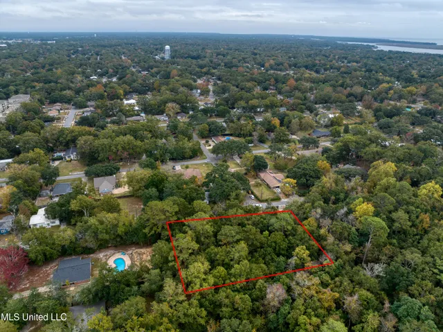 $279,000 | Simon Boulevard, Ocean Springs, MS 39564