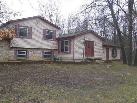 7114 Lobdell Road Linden, MI 48451 - Photo 12 of 23 20352041-11.JPG