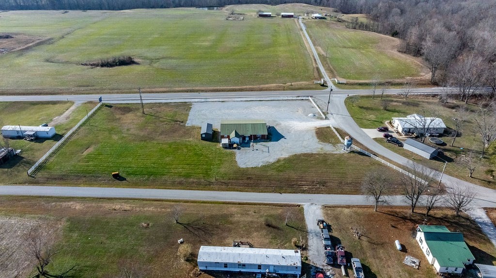 8496 South Madisonville Road Hopkinsville, KY 42240 - Photo 5 of 22 a view of small pool