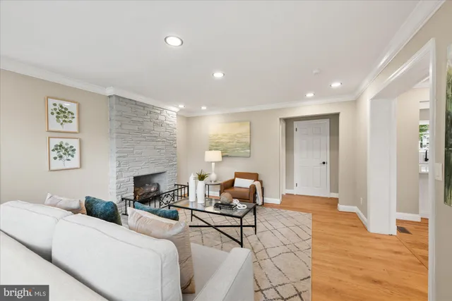 $1,295,000 | 1901 Belle Haven Road, Alexandria, VA 22307