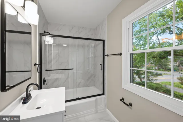 $1,295,000 | 1901 Belle Haven Road, Alexandria, VA 22307
