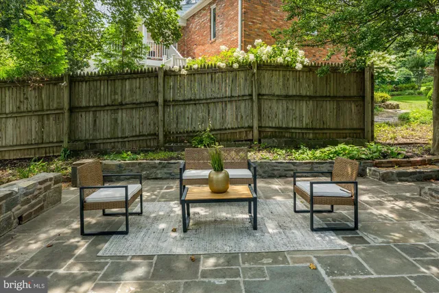 $1,295,000 | 1901 Belle Haven Road, Alexandria, VA 22307