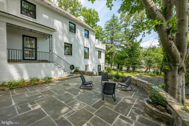 $1,295,000 | 1901 Belle Haven Road, Alexandria, VA 22307