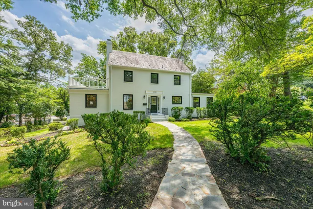 $1,295,000 | 1901 Belle Haven Road, Alexandria, VA 22307