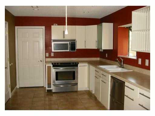 1913 Hempstead Drive Slidell, LA 70461 - Photo 2 of 24
