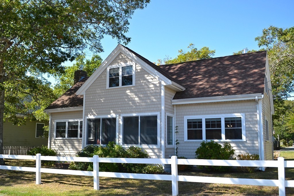 54 Cleveland Way Wareham, MA 02532 - Photo 3 of 18 Gallery Image 3