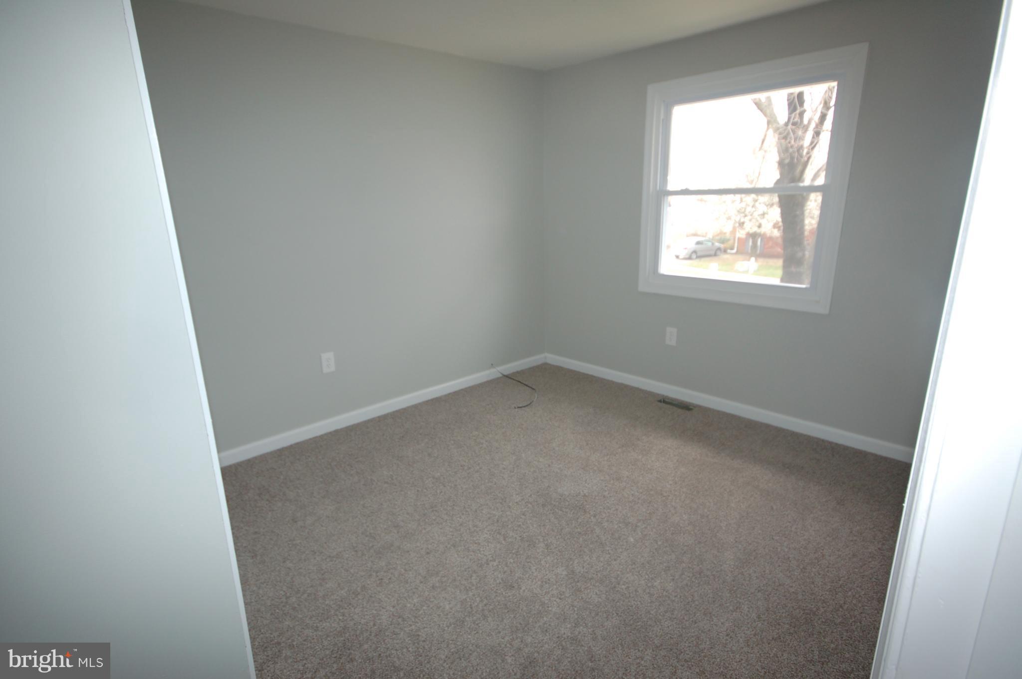 184 Dunlap Road Pasadena, MD 21122 - Photo 22 of 29 Bedroom 3